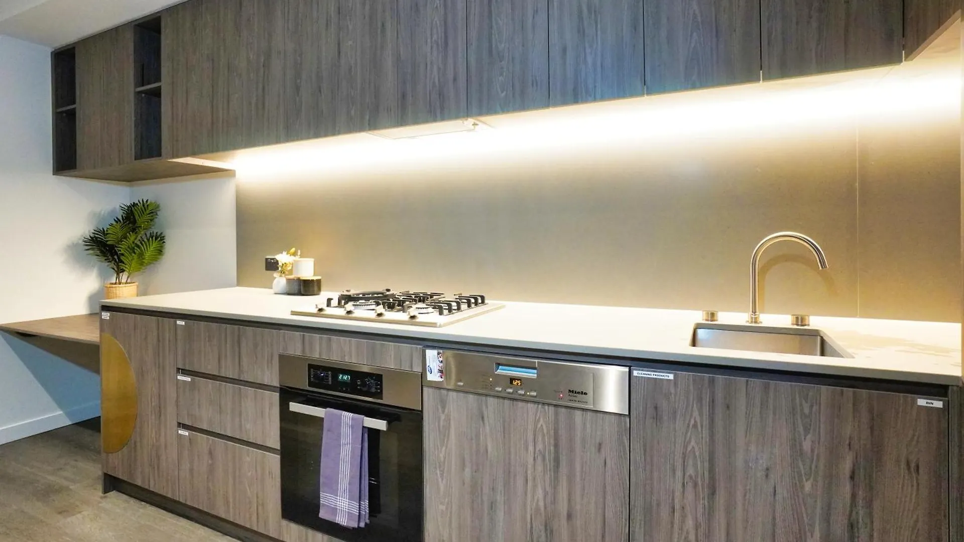 Luxury City Zen Apartment Rundle Mall With Gym, Bbq 애들레이드 0*,